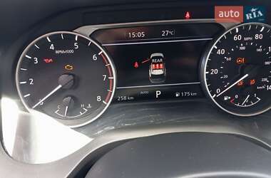 Позашляховик / Кросовер Nissan Rogue 2024 в 