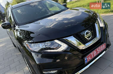 Внедорожник / Кроссовер Nissan Rogue 2019 в 