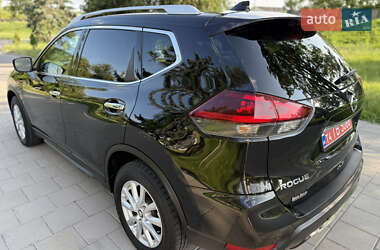 Внедорожник / Кроссовер Nissan Rogue 2019 в 