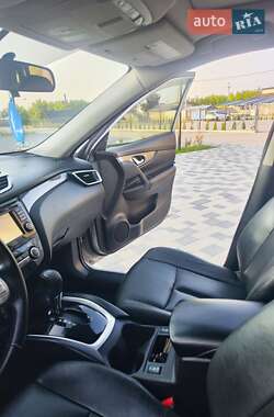 Позашляховик / Кросовер Nissan Rogue 2014 в 