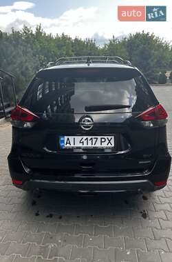 Внедорожник / Кроссовер Nissan Rogue 2017 в 