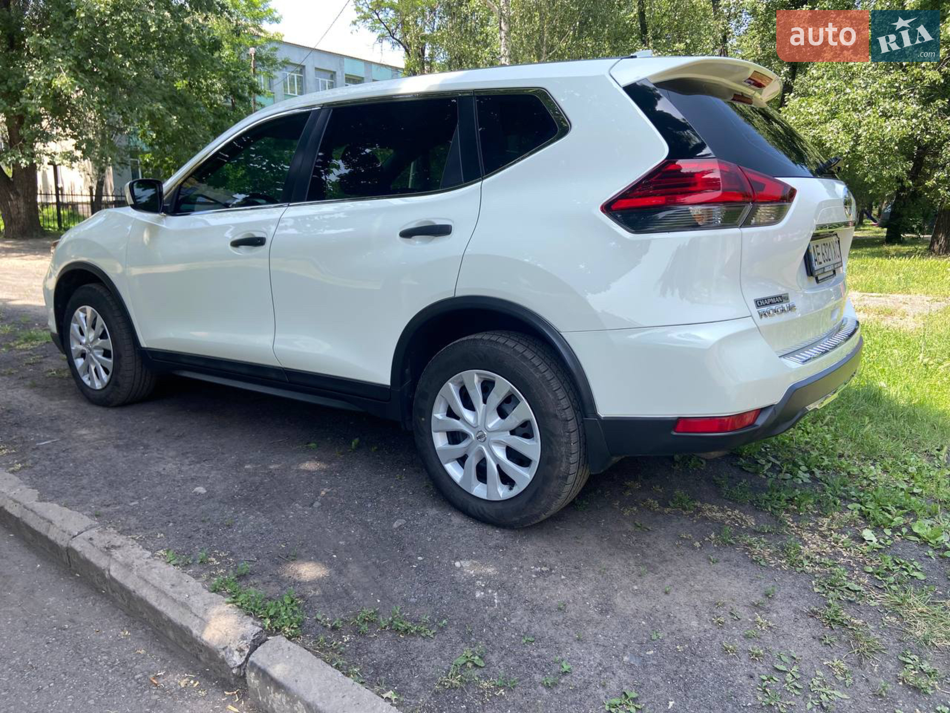 2017 Nissan Rogue - мініатюра 2