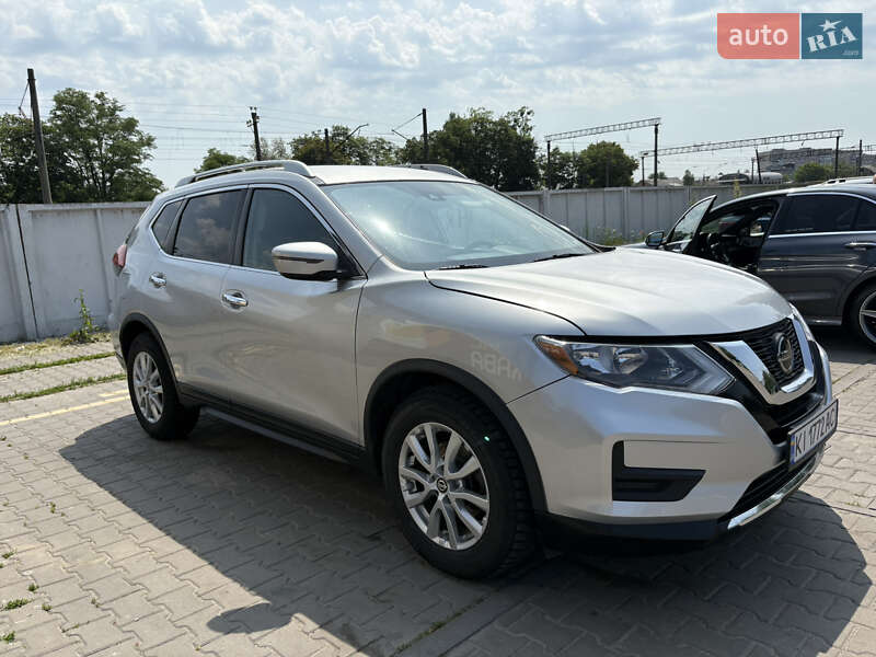 Позашляховик / Кросовер Nissan Rogue 2019 в Києві