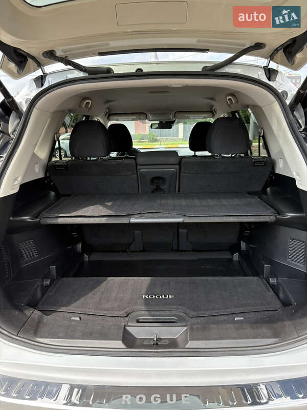 Позашляховик / Кросовер Nissan Rogue 2019 в Києві
