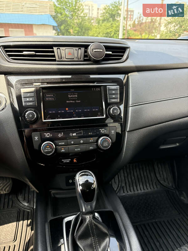 Позашляховик / Кросовер Nissan Rogue 2019 в Києві