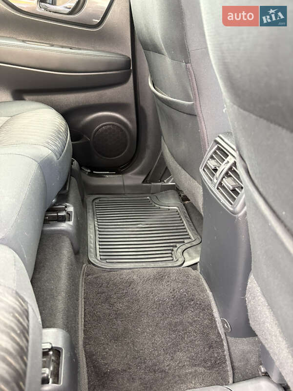 Позашляховик / Кросовер Nissan Rogue 2019 в Києві