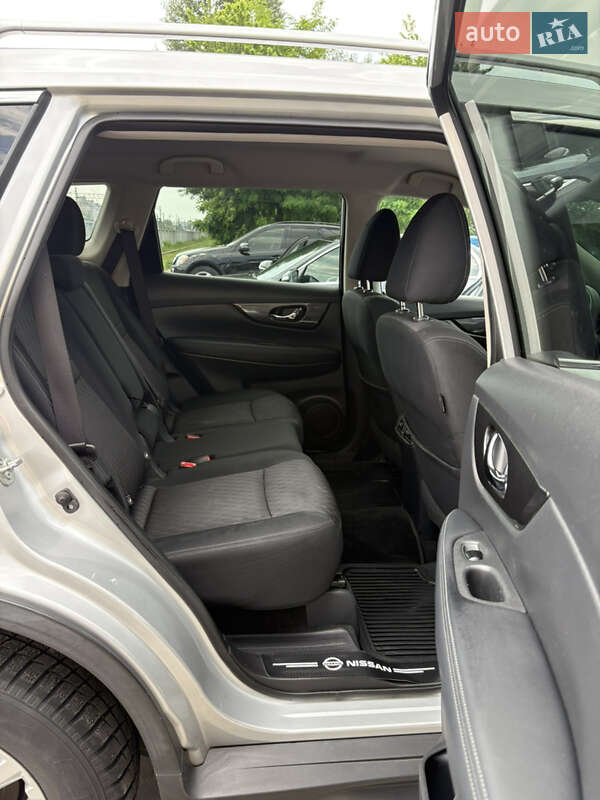 Позашляховик / Кросовер Nissan Rogue 2019 в Києві
