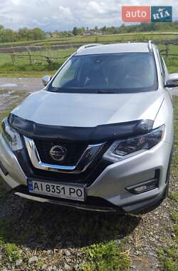 Позашляховик / Кросовер Nissan Rogue 2020 в Старій Синяві