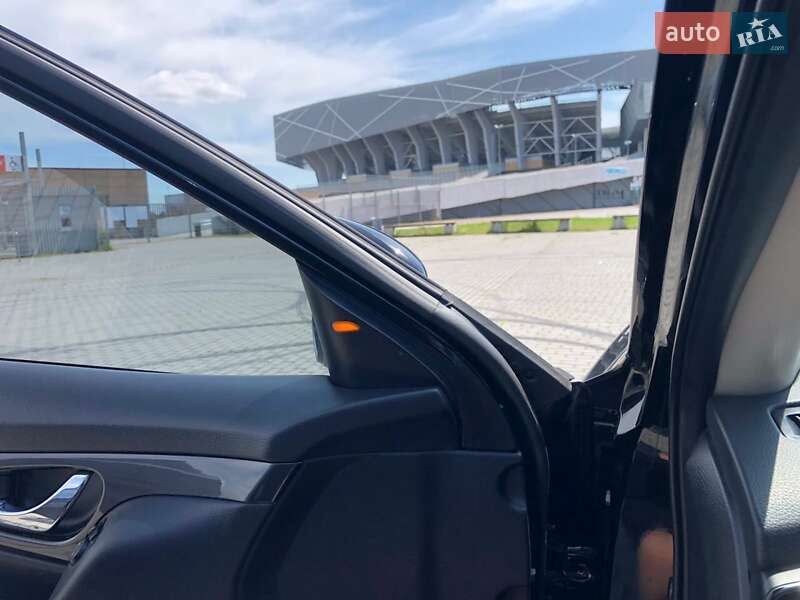 Внедорожник / Кроссовер Nissan Rogue 2017 в Львове фото 7 Внедорожник / Кроссовер Nissan Rogue 2017 в Львове