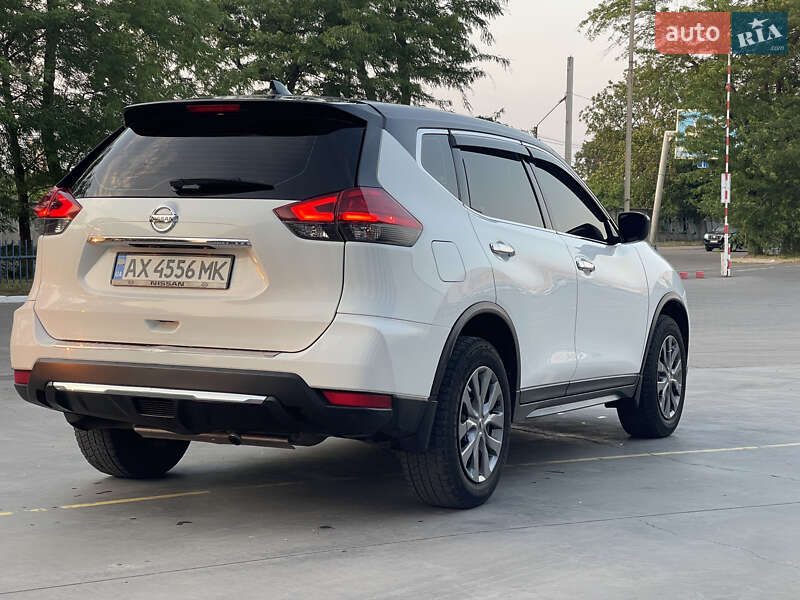 Внедорожник / Кроссовер Nissan Rogue 2017 в Одессе