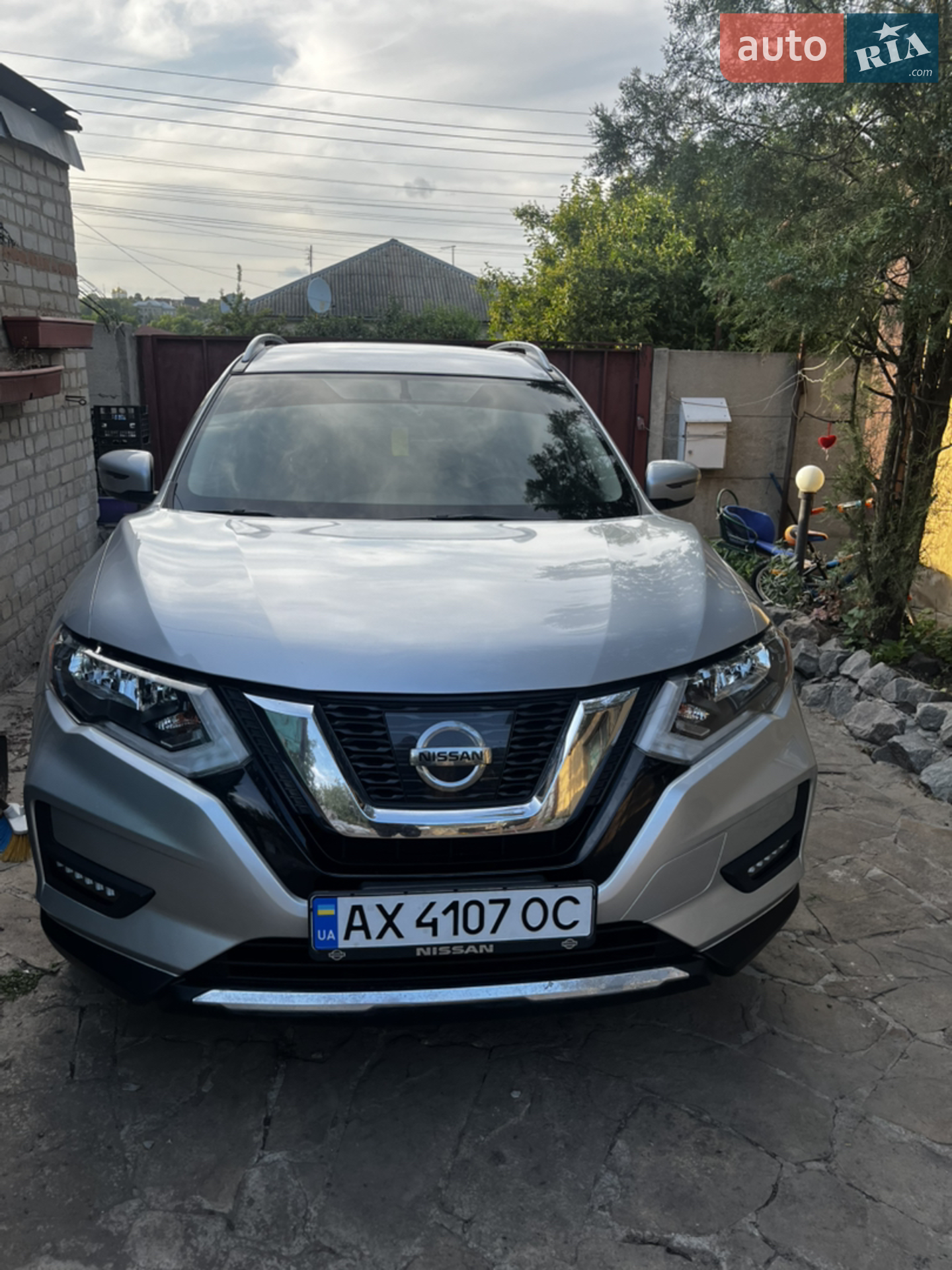2017 Nissan Rogue - фото 1