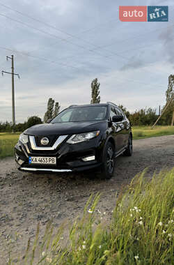 Внедорожник / Кроссовер Nissan Rogue 2017 в Сумах