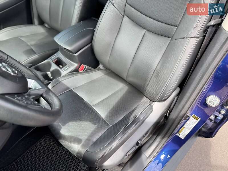 Позашляховик / Кросовер Nissan Rogue 2019 в Рівному