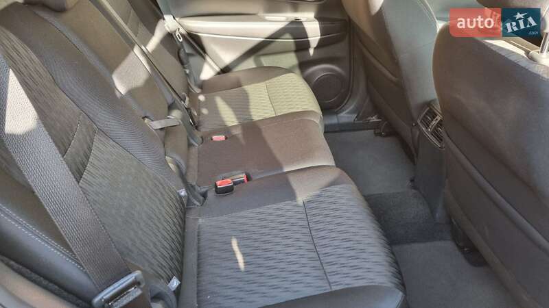 Позашляховик / Кросовер Nissan Rogue 2018 в Львові