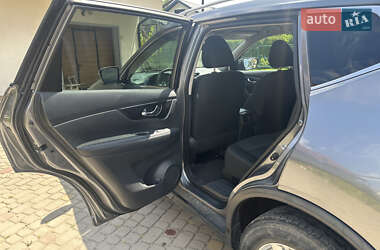 Внедорожник / Кроссовер Nissan Rogue 2016 в Буске