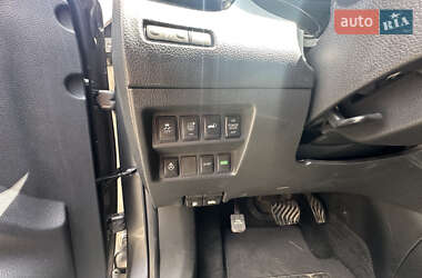 Внедорожник / Кроссовер Nissan Rogue 2016 в Буске