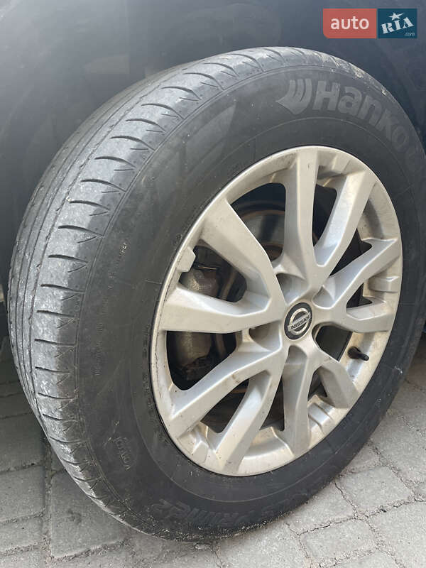 Позашляховик / Кросовер Nissan Rogue 2018 в Києві