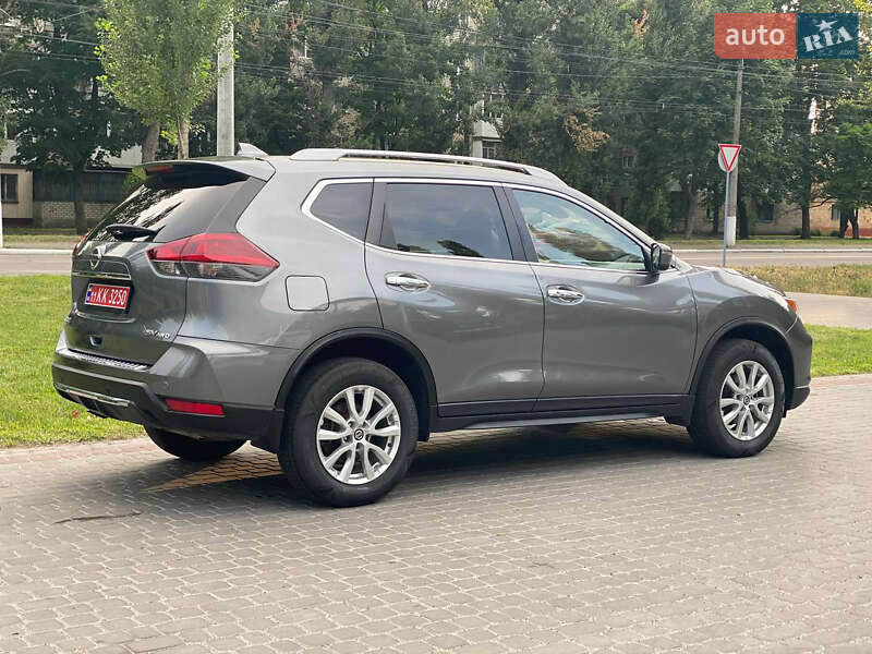 Позашляховик / Кросовер Nissan Rogue 2020 в Кременчуці