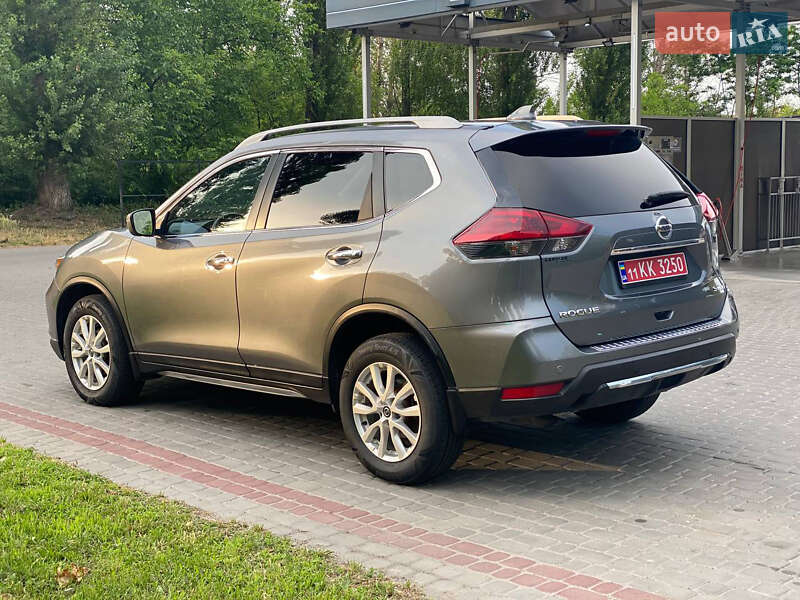 Позашляховик / Кросовер Nissan Rogue 2020 в Кременчуці