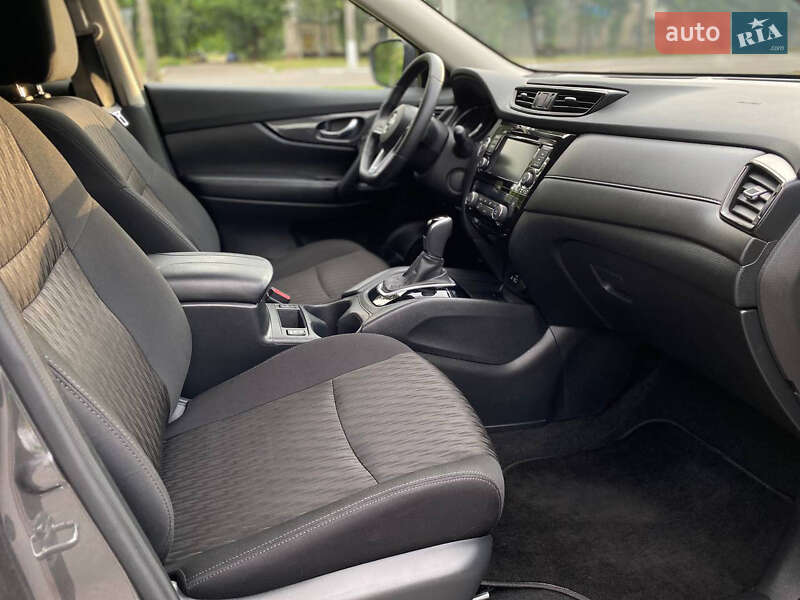 Позашляховик / Кросовер Nissan Rogue 2020 в Кременчуці