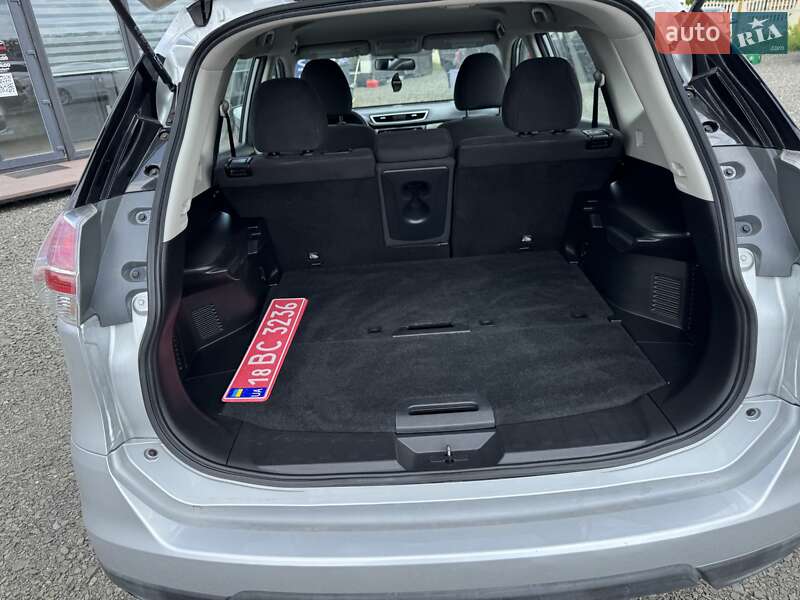 Внедорожник / Кроссовер Nissan Rogue 2015 в Луцке
