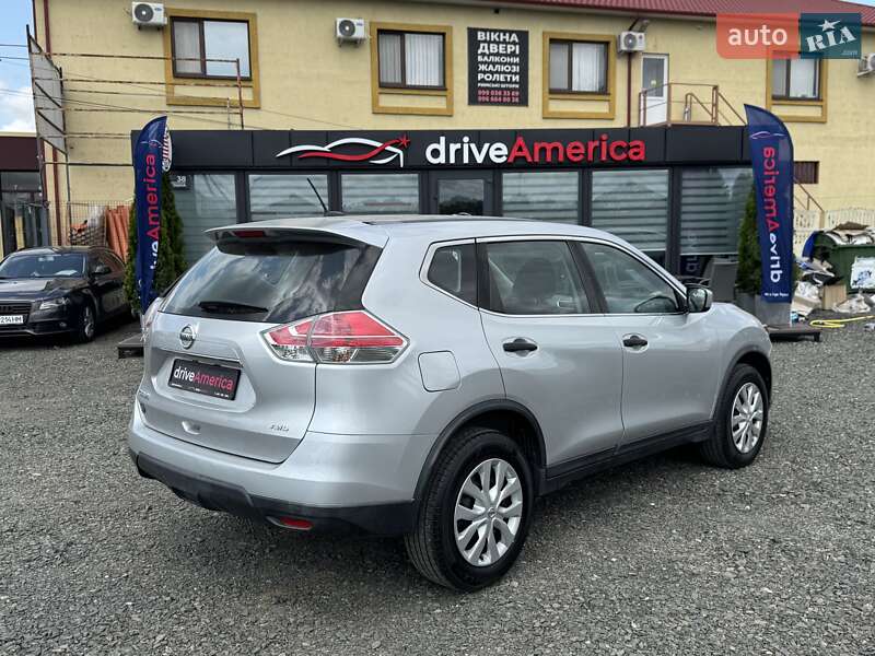Внедорожник / Кроссовер Nissan Rogue 2015 в Луцке