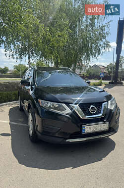 Внедорожник / Кроссовер Nissan Rogue 2016 в 