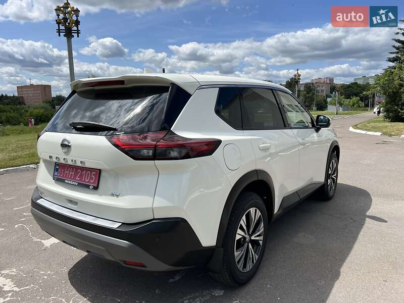 Внедорожник / Кроссовер Nissan Rogue 2020 в Ровно