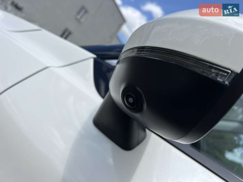 Внедорожник / Кроссовер Nissan Rogue 2020 в Ровно