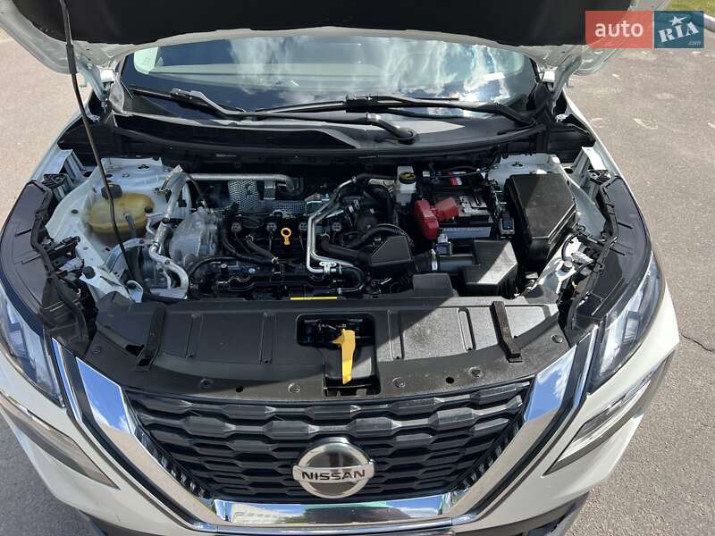 Внедорожник / Кроссовер Nissan Rogue 2020 в Ровно