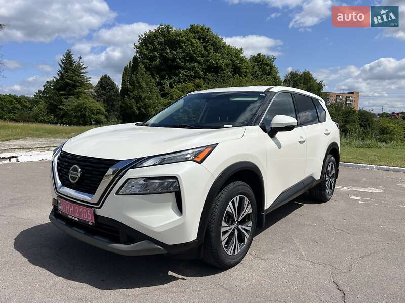 Внедорожник / Кроссовер Nissan Rogue 2020 в Ровно