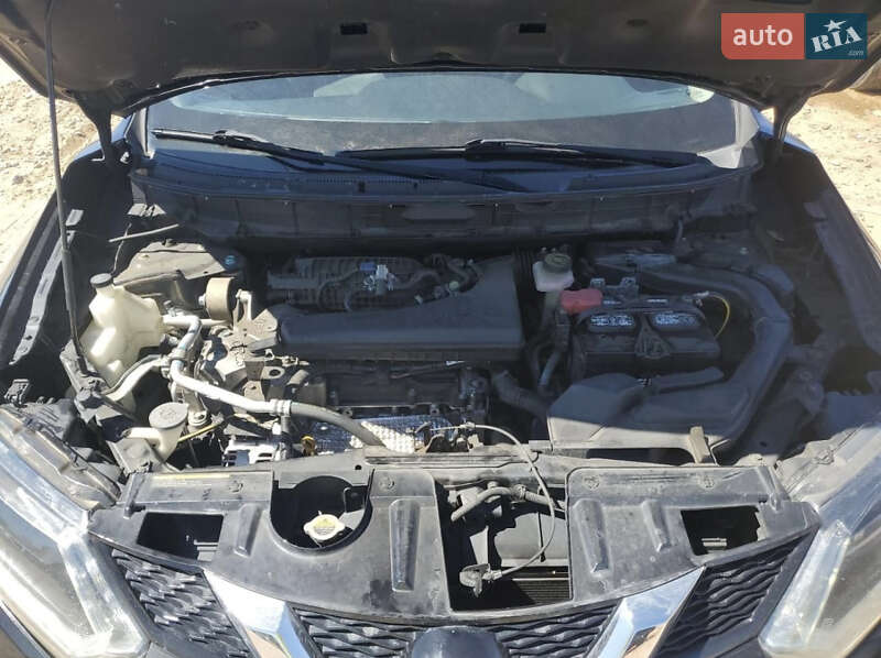 Внедорожник / Кроссовер Nissan Rogue 2016 в Харькове