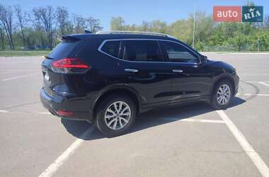 Внедорожник / Кроссовер Nissan Rogue 2017 в 