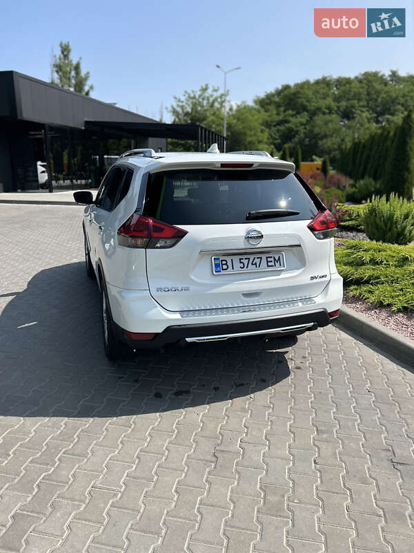 Позашляховик / Кросовер Nissan Rogue 2017 в Кременчуці