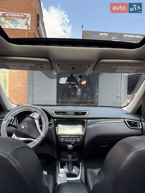 Позашляховик / Кросовер Nissan Rogue 2014 в Харкові