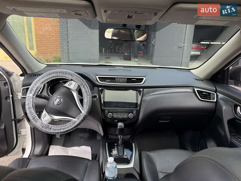 Позашляховик / Кросовер Nissan Rogue 2014 в Харкові