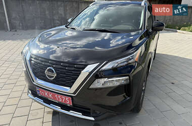 Позашляховик / Кросовер Nissan Rogue 2021 в Черкасах