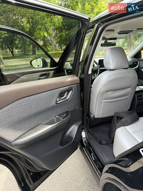 Внедорожник / Кроссовер Nissan Rogue 2021 в Одессе