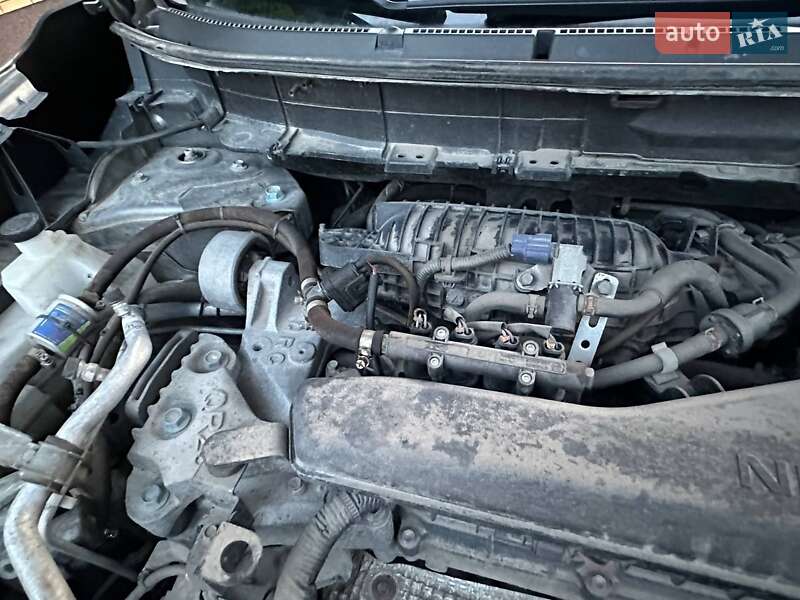 Внедорожник / Кроссовер Nissan Rogue 2016 в Хмельницком