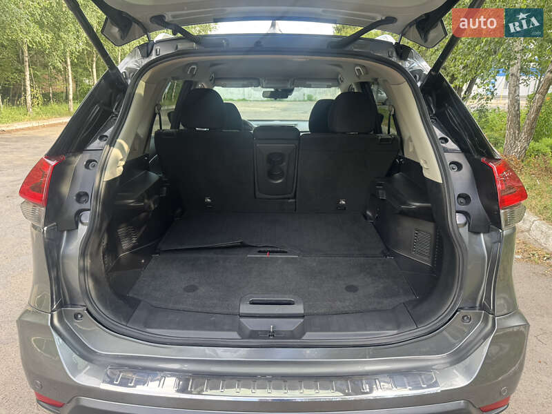 Внедорожник / Кроссовер Nissan Rogue 2019 в Полтаве