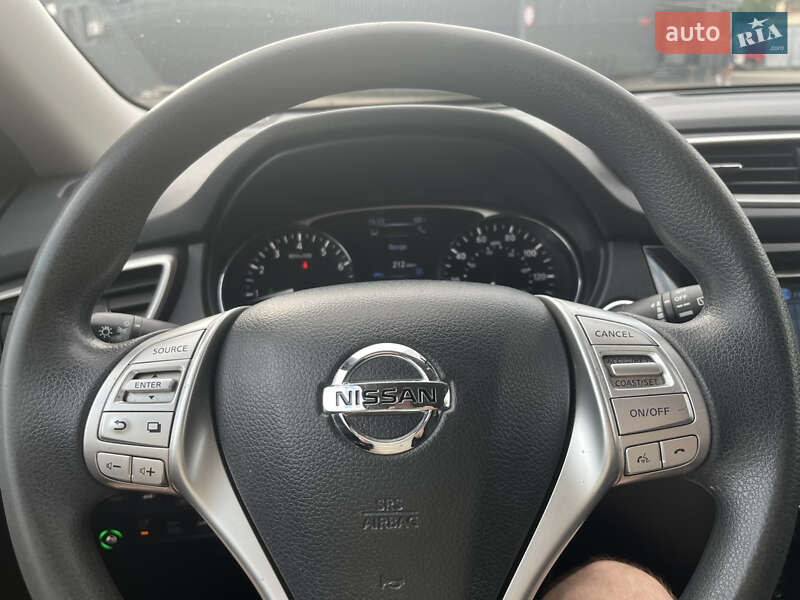 Позашляховик / Кросовер Nissan Rogue 2014 в Києві