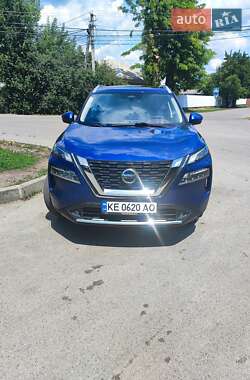 Позашляховик / Кросовер Nissan Rogue 2021 в Дніпрі