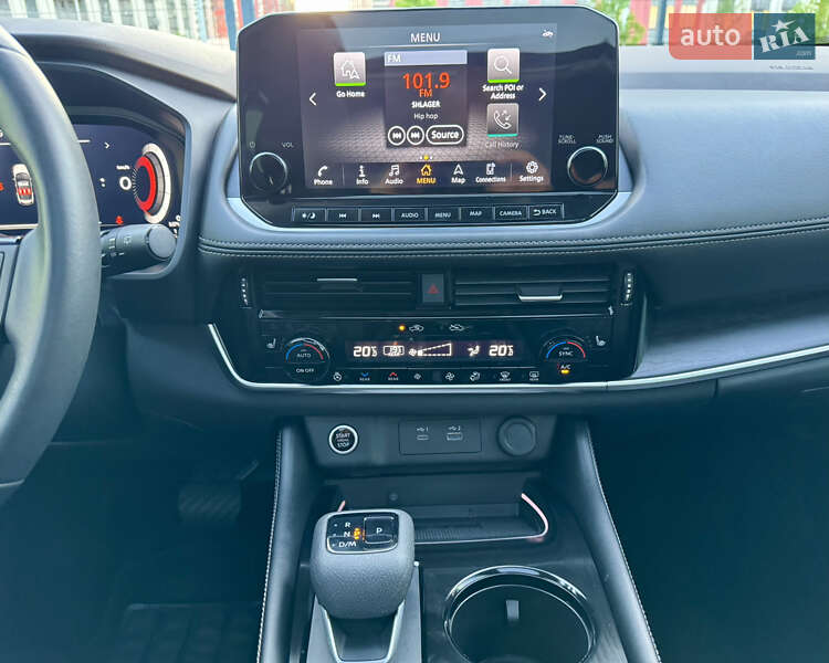 Внедорожник / Кроссовер Nissan Rogue 2023 в Киеве