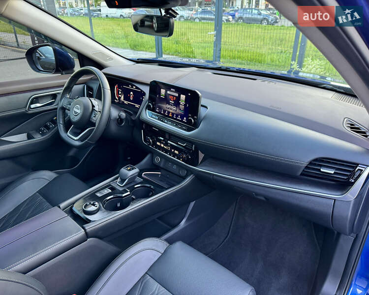Внедорожник / Кроссовер Nissan Rogue 2023 в Киеве