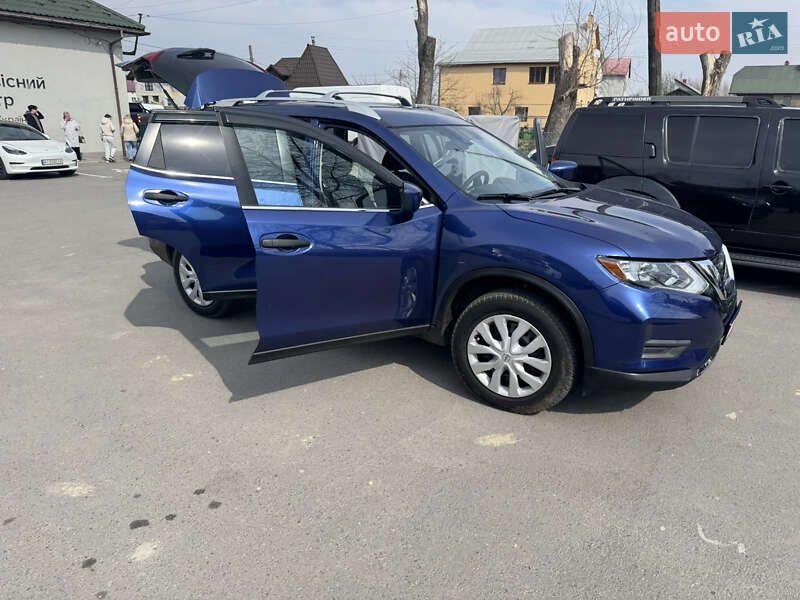 Nissan Rogue 2020