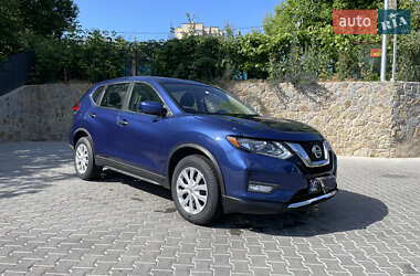 Внедорожник / Кроссовер Nissan Rogue 2017 в Виннице