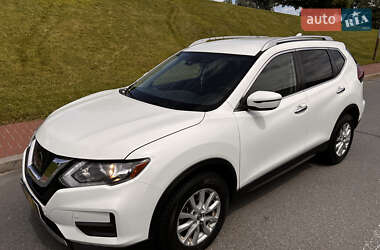 Позашляховик / Кросовер Nissan Rogue 2018 в Києві