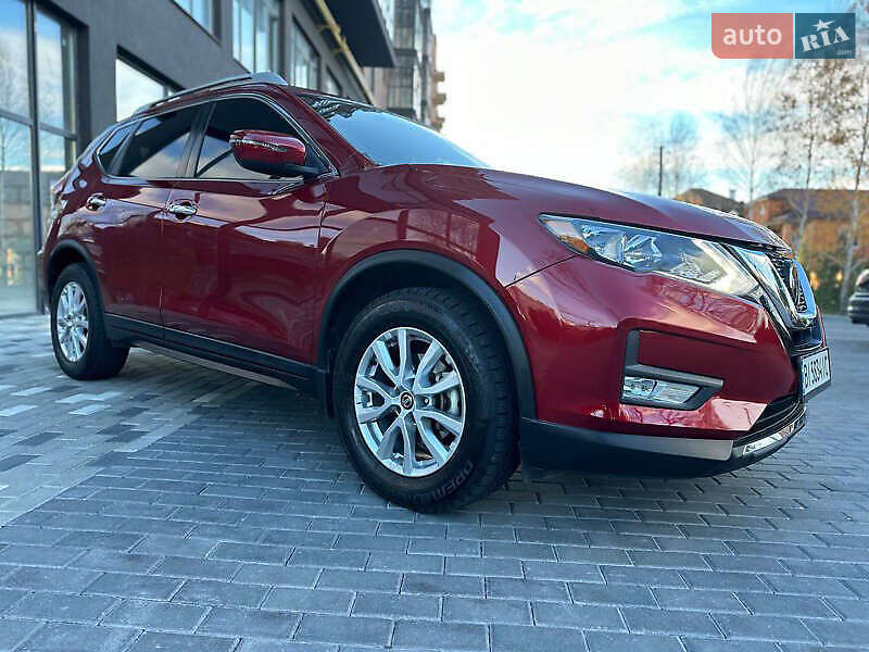 Внедорожник / Кроссовер Nissan Rogue 2018 в Киеве фото 2 Внедорожник / Кроссовер Nissan Rogue 2018 в Киеве