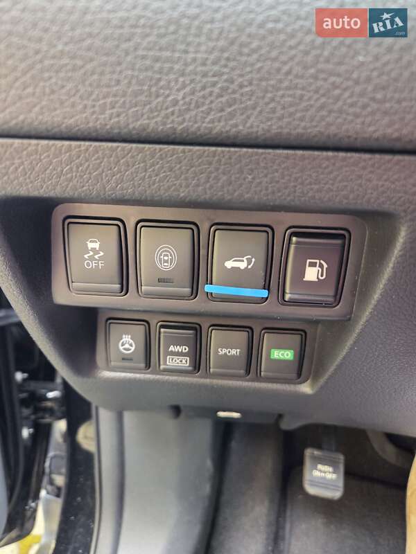 Внедорожник / Кроссовер Nissan Rogue 2018 в Ивано-Франковске