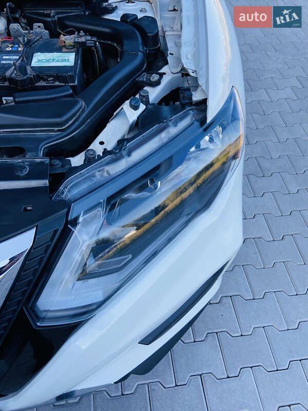 Позашляховик / Кросовер Nissan Rogue 2017 в Хмельницькому